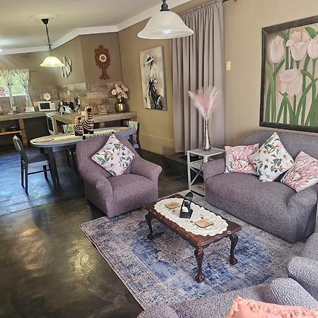 Apricity Inn لويس تريشارد المظهر الخارجي الصورة